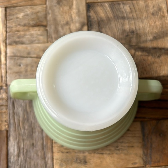 Hazel-Atlas Moderntone Platonite Pastel Green Footed Open Sugar Bowl - Picture 3 of 5